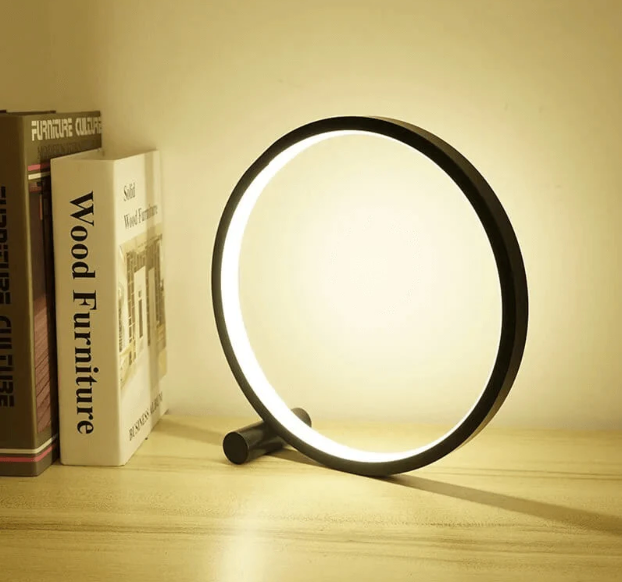 Minimalist Table Lamp with Touch and Dimming Function